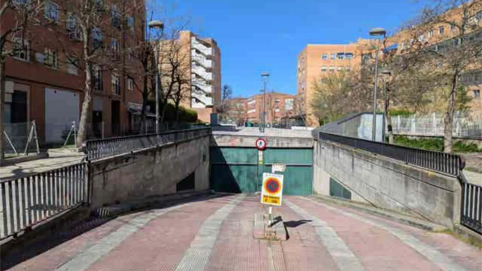 Vista exterior de Garaje de alquiler en Móstoles