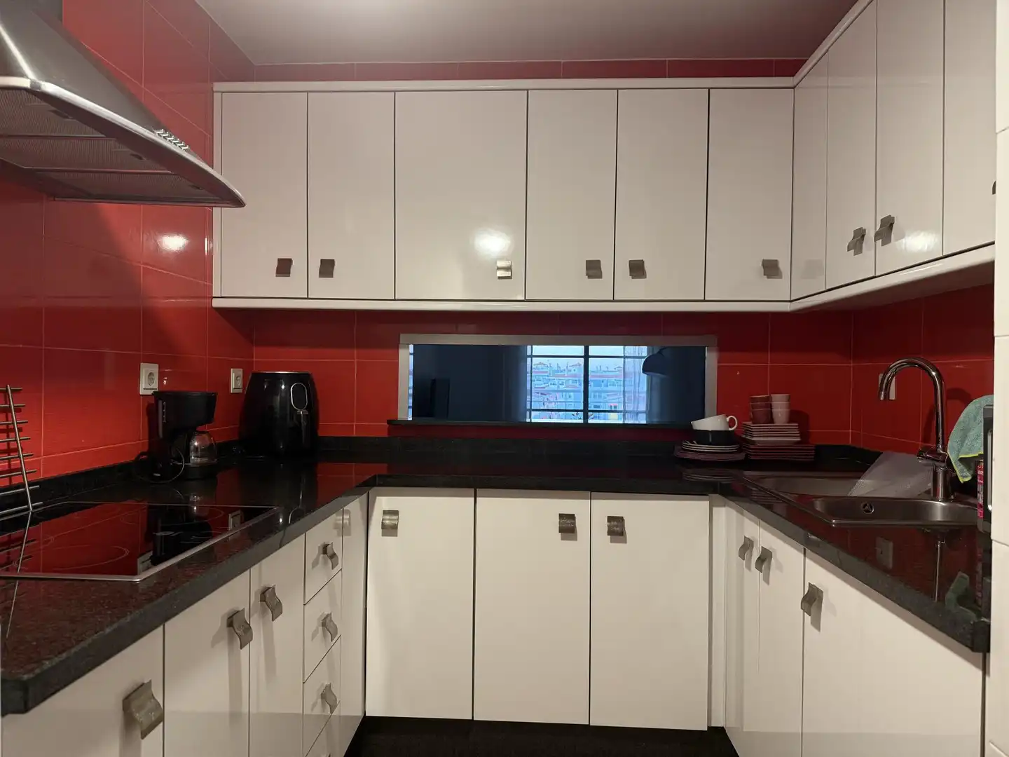 Cocina de Piso de alquiler en El Portil con Aire acondicionado, Calefacción y Jardín privado