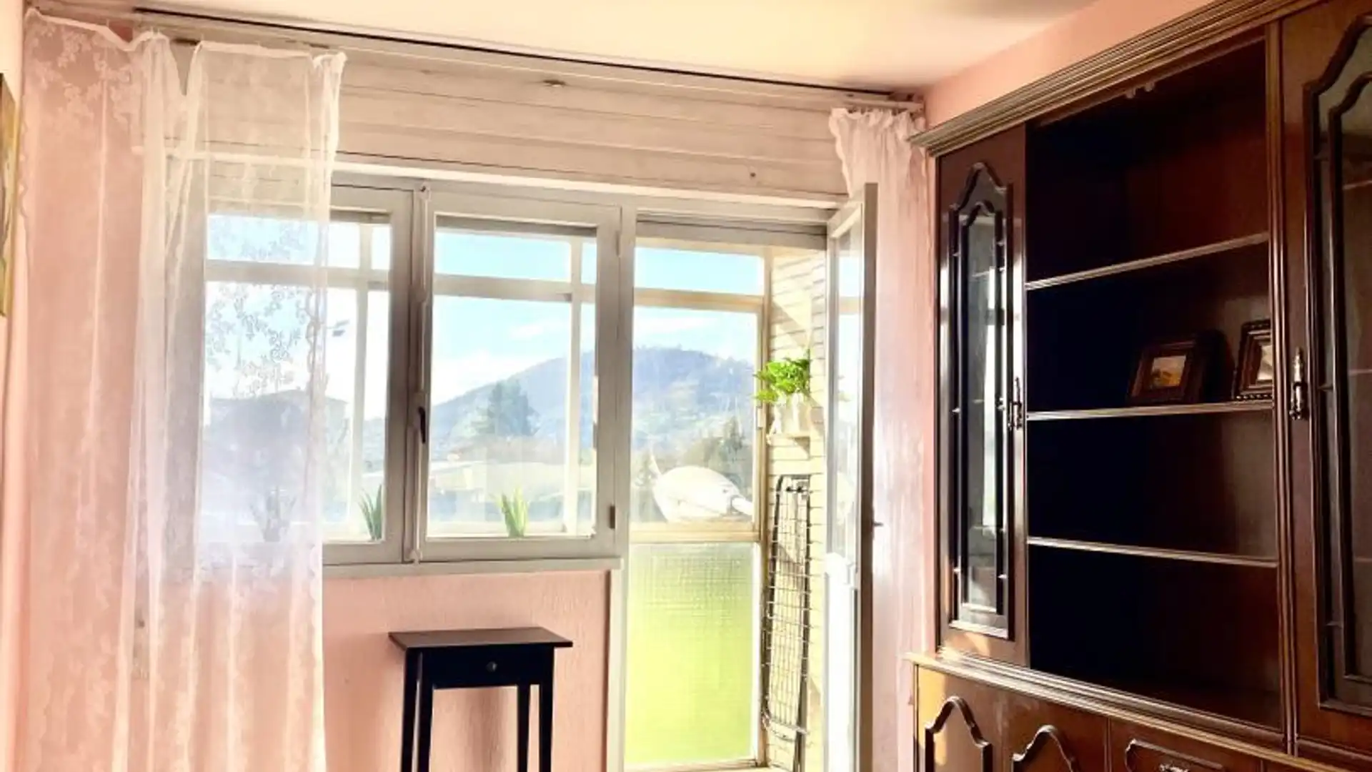 Habitación de Piso en venta en Oviedo  con Terraza