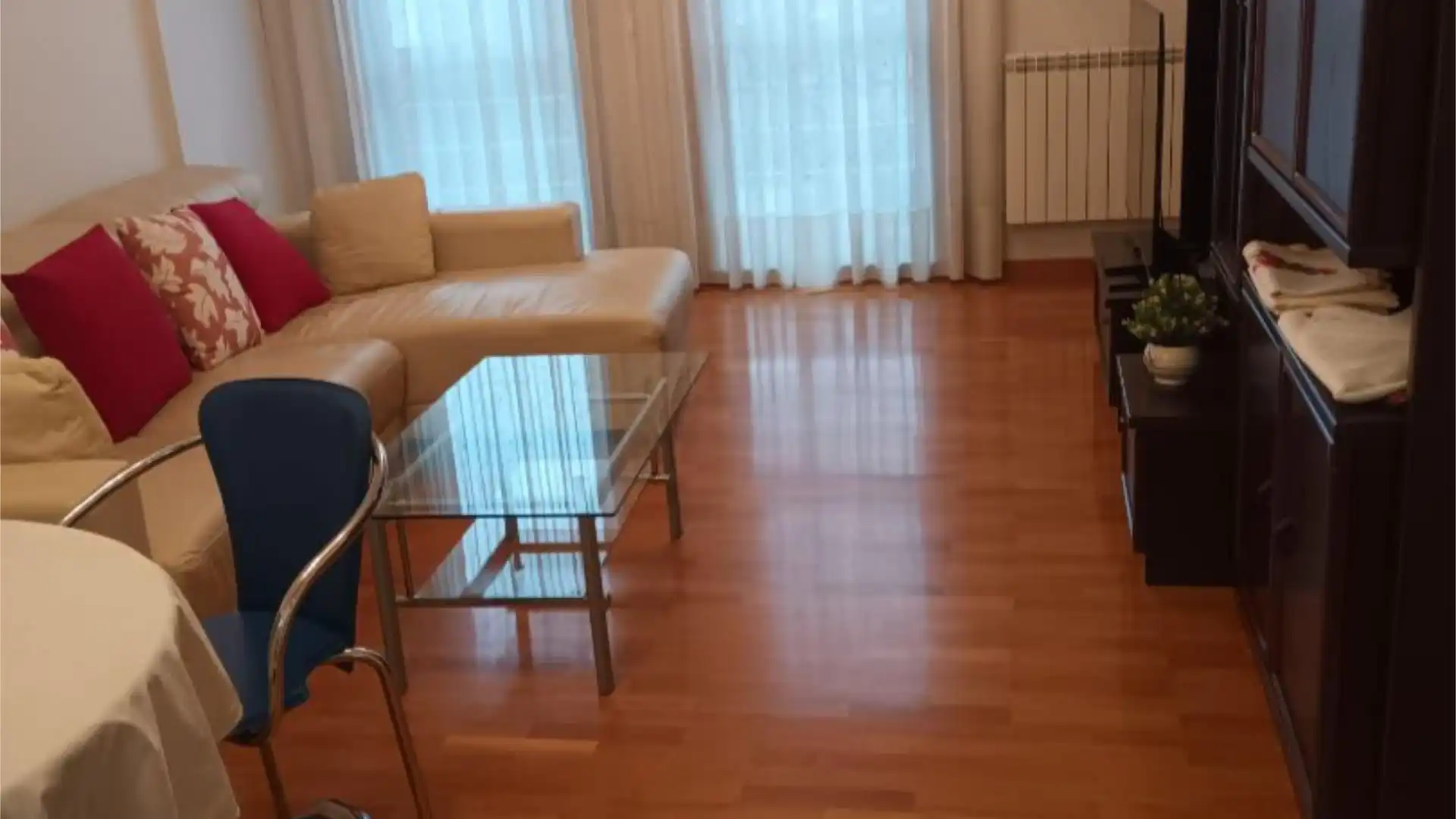 Living room of Flat for rent in Culleredo  with Heating, Parquet flooring and Terrace