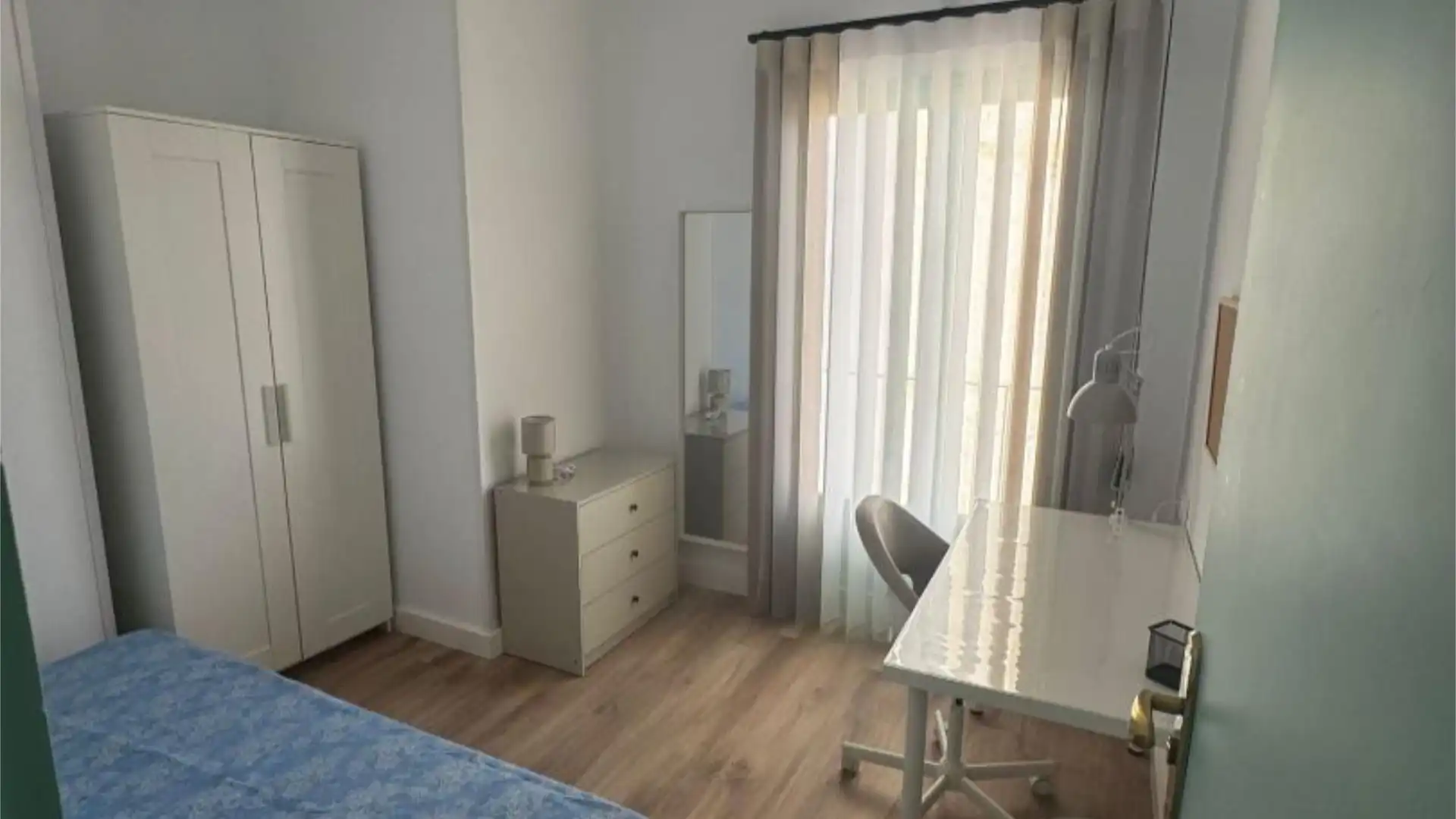 Habitación de Piso para compartir en Elche / Elx con Parquet, Amueblado y Balcón