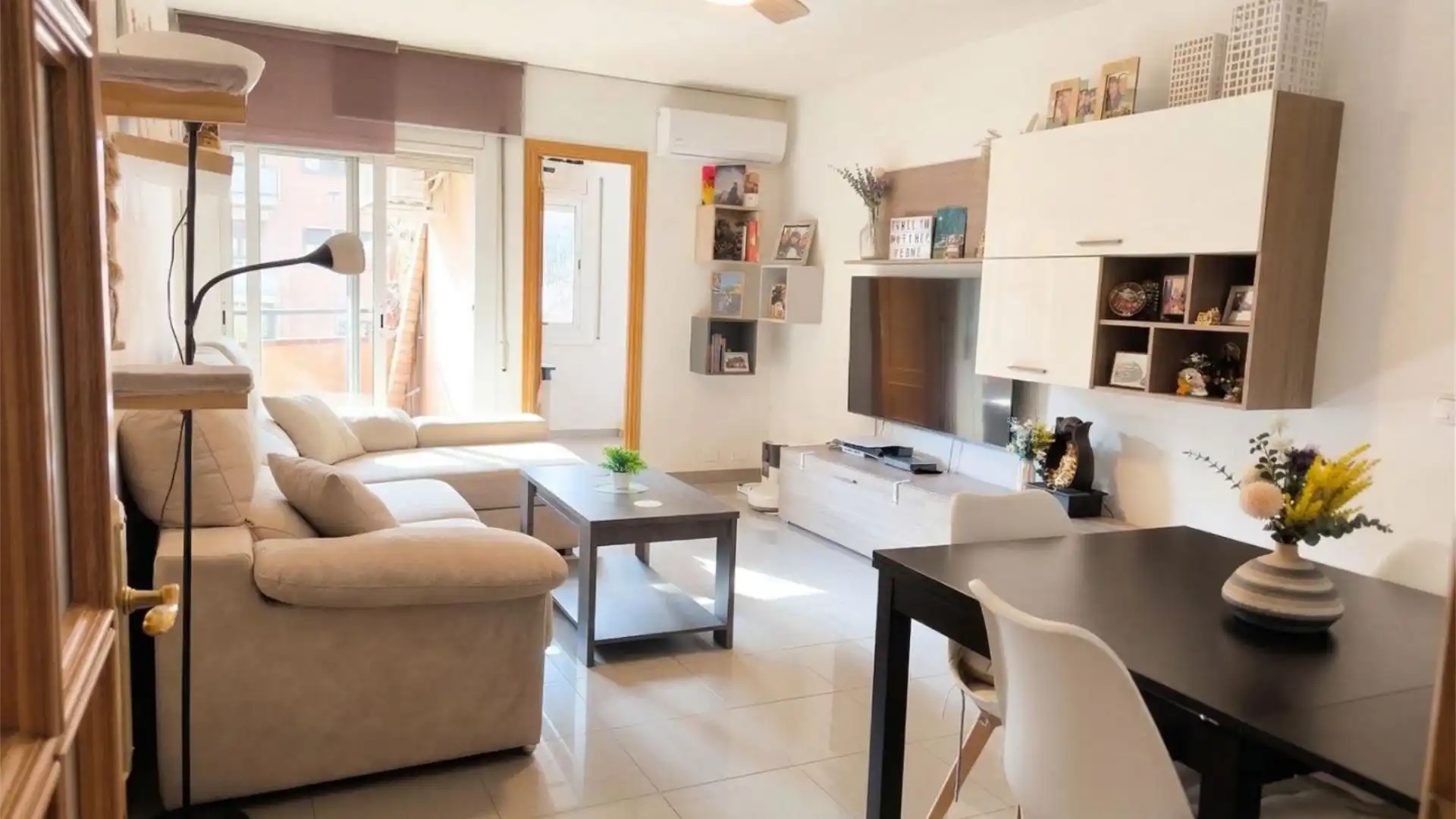 Sala de estar de Piso en venta en Barberà del Vallès con Aire acondicionado y Balcón