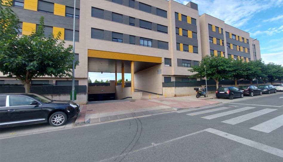 Garaje de alquiler en Calle Río Guadiana, 7, Lardero, La Rioja - imagen 1 Foto 1 de Garaje de alquiler en Calle Río Guadiana, 7, Lardero, La Rioja