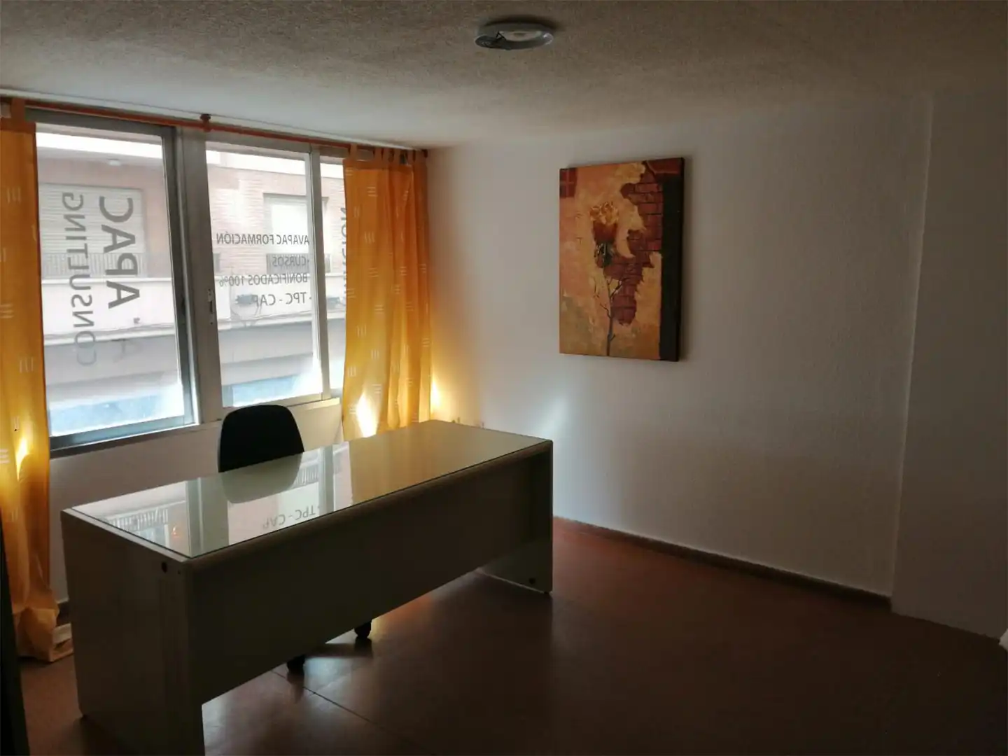 Office for rent in Zamora Capital 