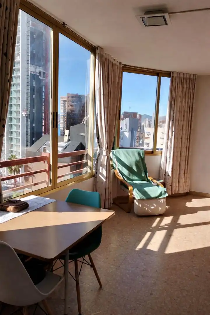 Dormitori de Pis en venda en Benidorm amb Terrassa, Piscina i Balcó