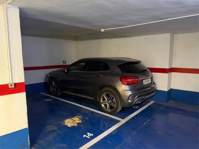 Garaje en Alquiler en Barrio del Centro