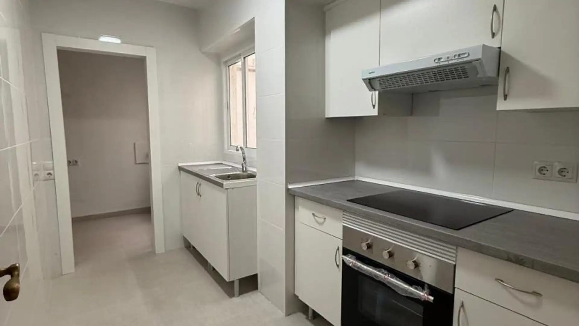 Cocina de Piso de alquiler en Castellón de la Plana / Castelló de la Plana con Amueblado y Balcón