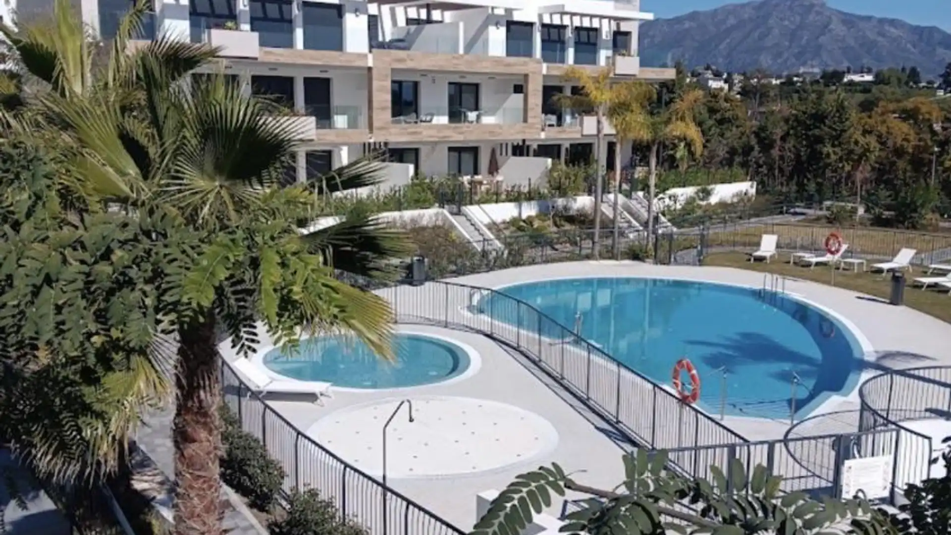 Pis en venda a Calle Pico Alcazaba, 2pm, Benatalaya Pis en venda a Calle Pico Alcazaba, 2pm, Benatalaya