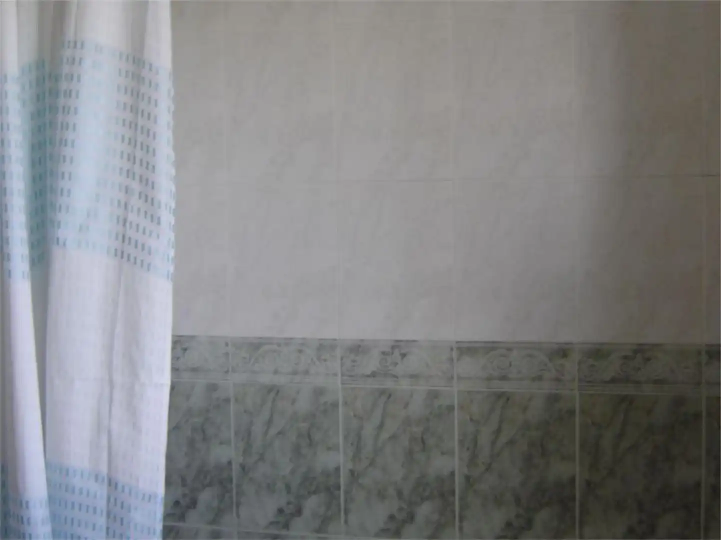 Bathroom of Flat for rent in Barreiros  with Private garden, Terrace and Furnished