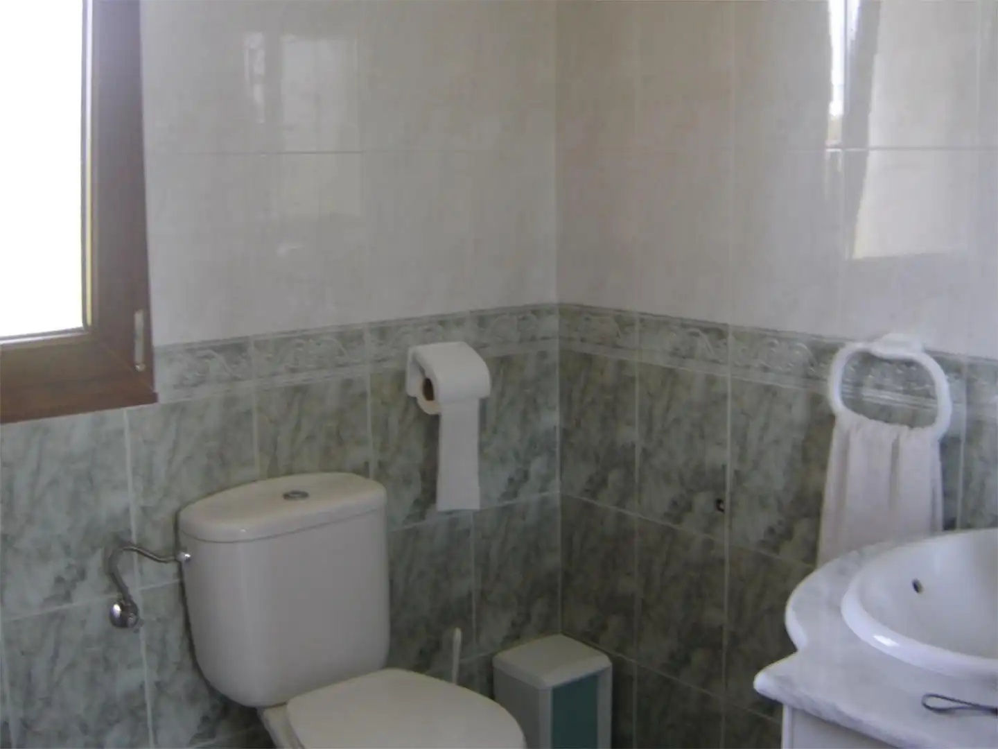 Bathroom of Flat for rent in Barreiros  with Private garden, Terrace and Furnished