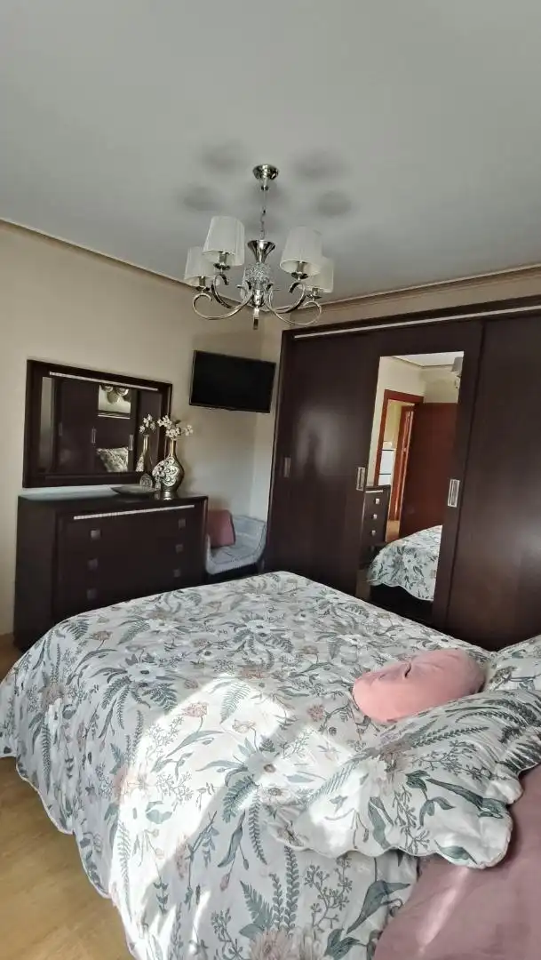 Schlafzimmer von Einfamilien-Reihenhaus zum Verkauf in Molvízar mit Klimaanlage und Terrasse