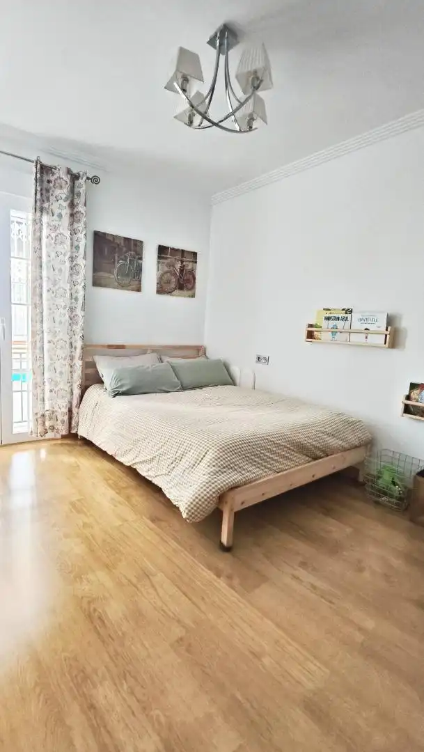 Schlafzimmer von Einfamilien-Reihenhaus zum Verkauf in Molvízar mit Klimaanlage und Terrasse