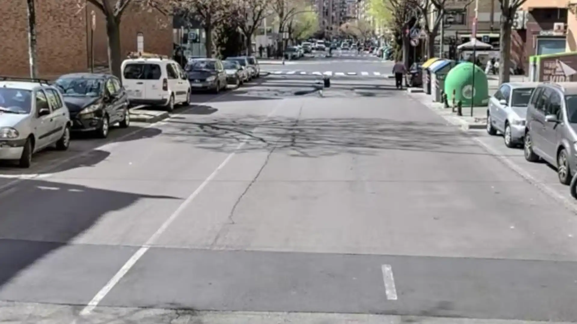 Vista exterior de Garaje de alquiler en  Granada Capital