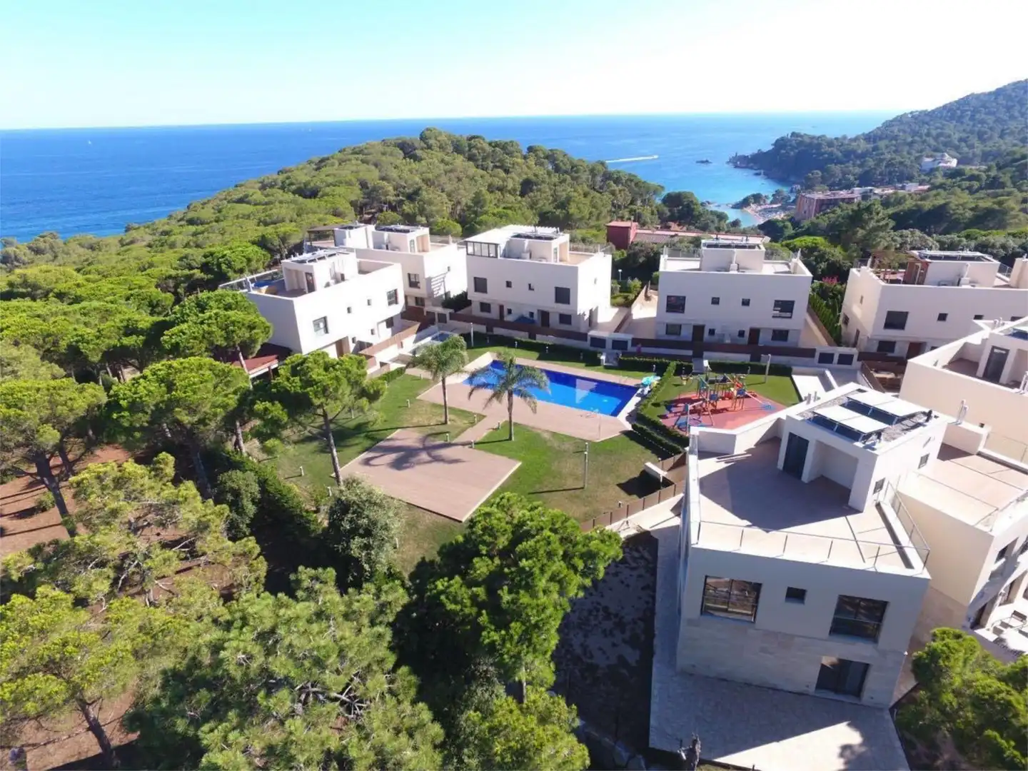 Casa o chalet en venta en Avinguda Sa Boadella, 29, Santa Clotilde Vista exterior de Casa o chalet en venta en Lloret de Mar con Aire acondicionado, Terraza y Piscina