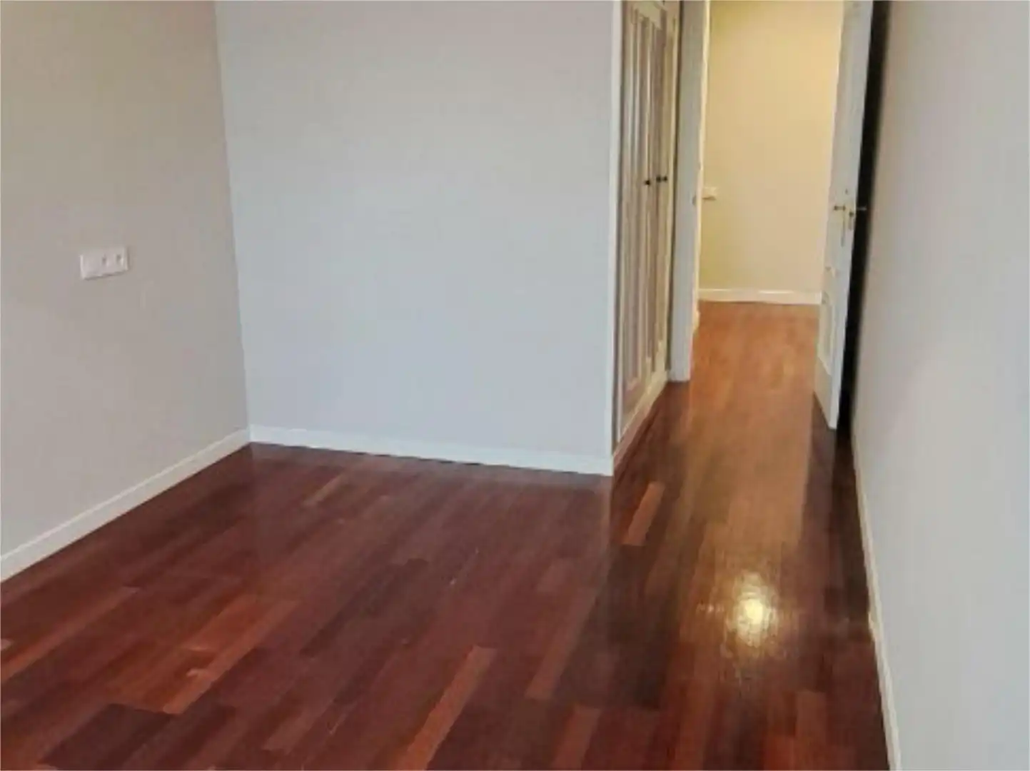 Piso en venta en Avenida de la Constitución, Barrio del Centro Piso en venta en Gijón con Calefacción, Parquet y Terraza