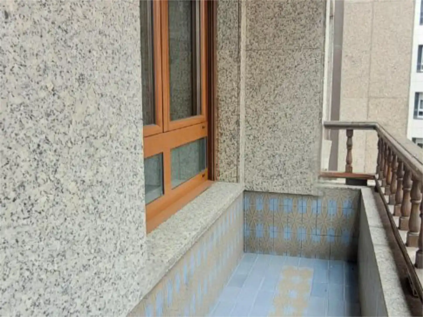 Piso en venta en Avenida de la Constitución, Barrio del Centro Terraza de Piso en venta en Gijón con Calefacción, Parquet y Terraza