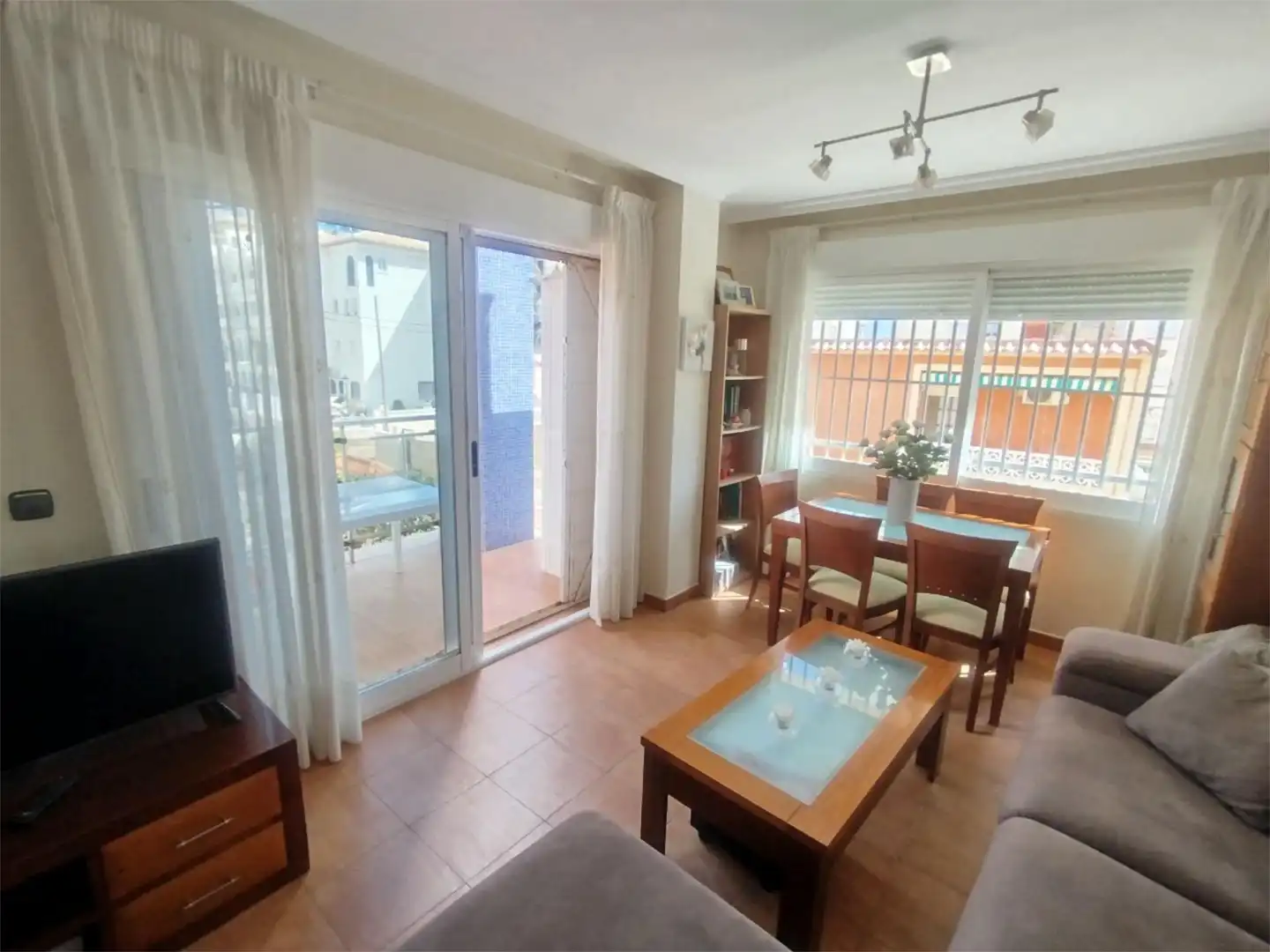 Flat for sale in Carrer d'Isaac Peral, 6, Playa Muchavista Living room of Flat for sale in El Campello with Air Conditioner, Heating and Terrace