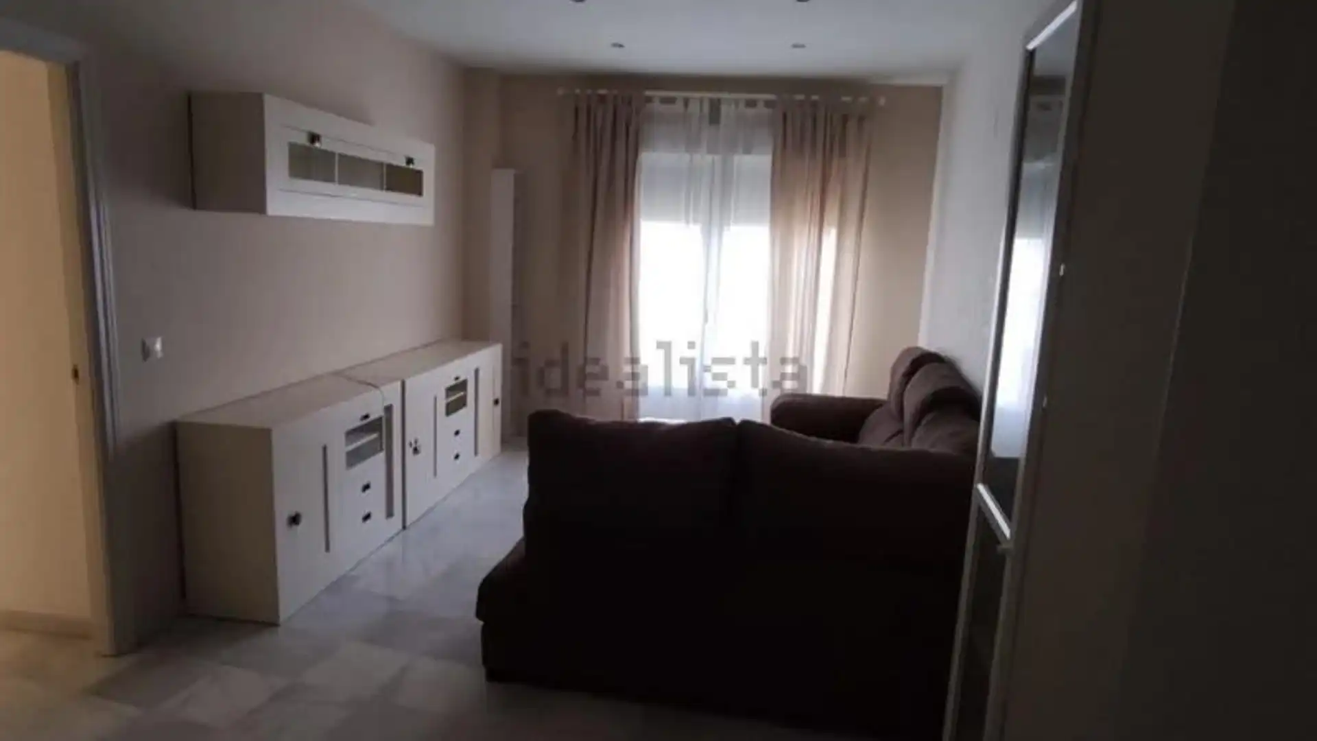 Habitación de Piso de alquiler en Utrera con Aire acondicionado, Calefacción y Amueblado