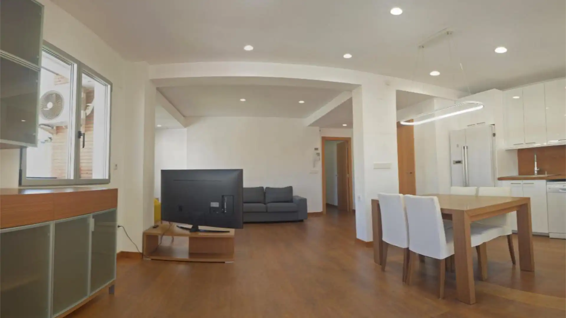 Sala d'estar de Pis de lloguer en  Valencia Capital amb Aire condicionat i Balcó