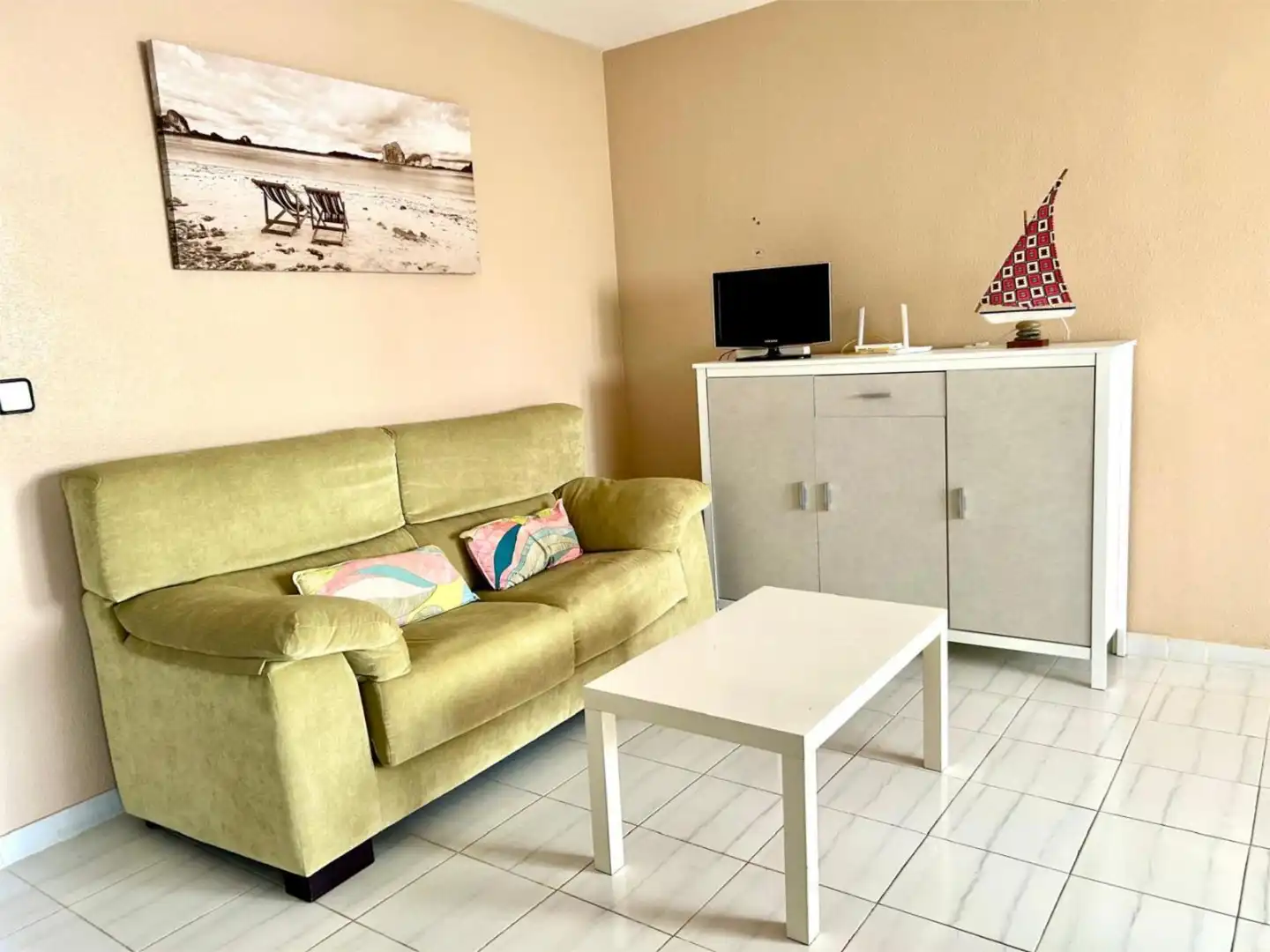Wohnung zum Verkauf in Urbanizacion Catania, 1, Tomás Maestre Wohnzimmer von Wohnung zum Verkauf in La Manga del Mar Menor mit Klimaanlage, Heizung und Privatgarten
