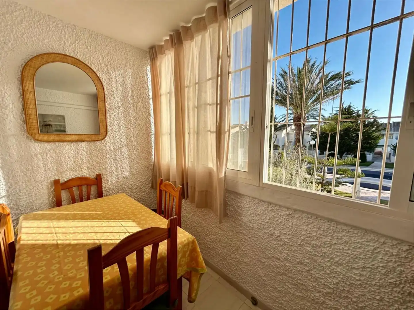Wohnung zum Verkauf in Urbanizacion Catania, 1, Tomás Maestre Esszimmer von Wohnung zum Verkauf in La Manga del Mar Menor mit Klimaanlage, Heizung und Privatgarten
