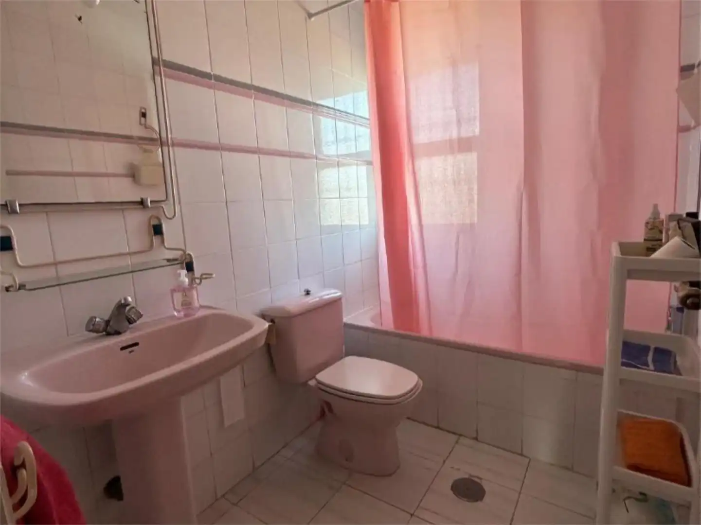 Wohnung zum Verkauf in Urbanizacion Catania, 1, Tomás Maestre Badezimmer von Wohnung zum Verkauf in La Manga del Mar Menor mit Klimaanlage, Heizung und Privatgarten