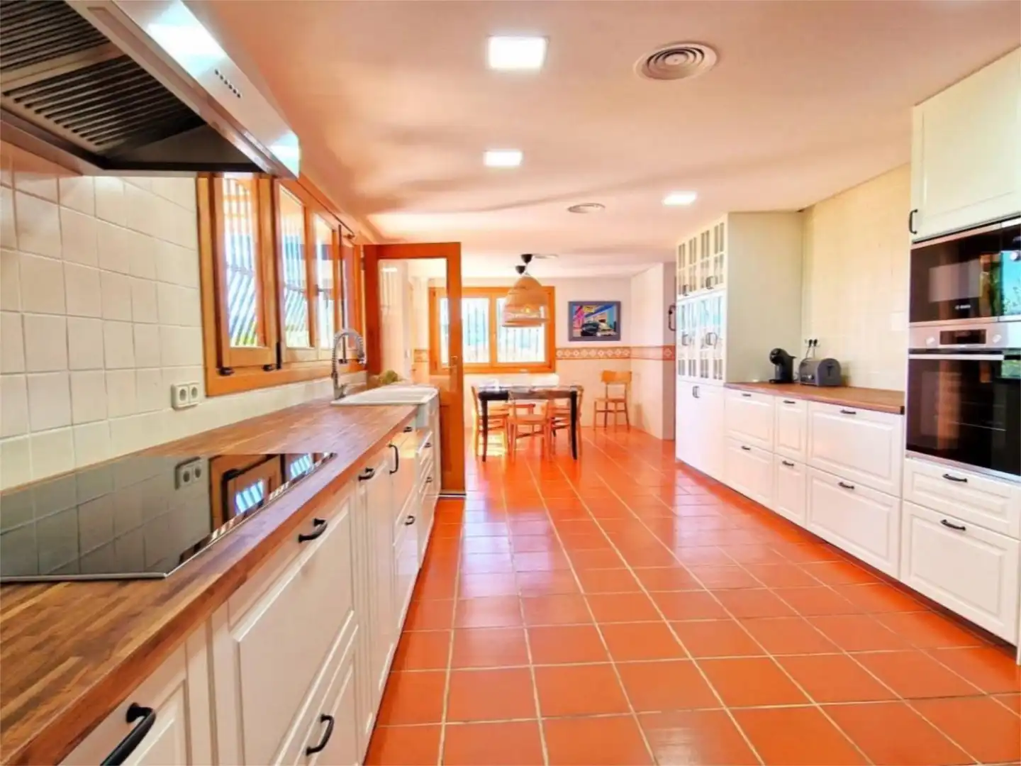 Cuina de Casa o xalet de lloguer en Gandia amb Aire condicionat, Calefacció i Jardí privat