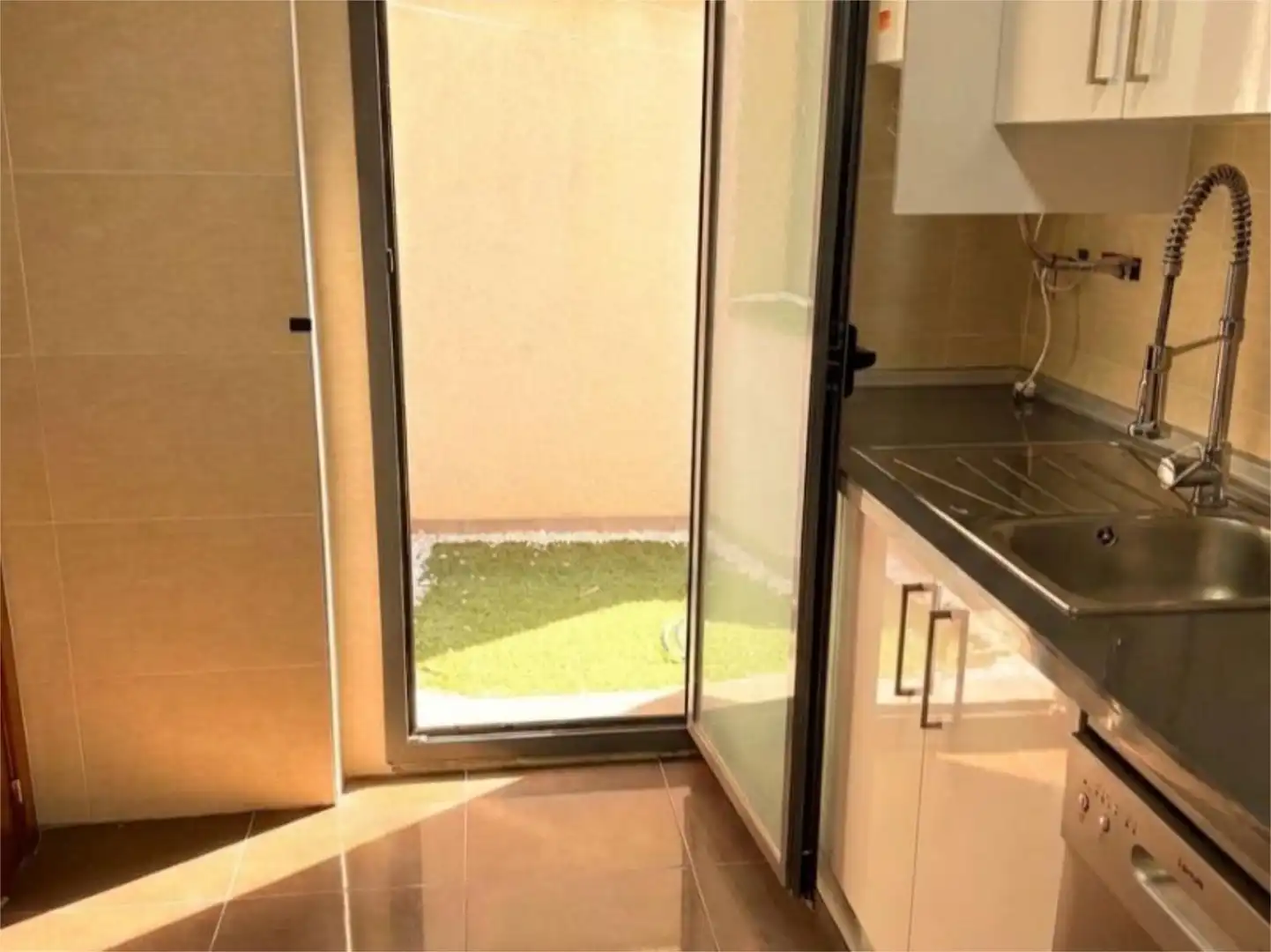 Wohnung zur Miete in Calle Palencia, 23, Las Tres Cruces Küche von Wohnung zur Miete in Armilla mit Klimaanlage, Heizung und Parkett