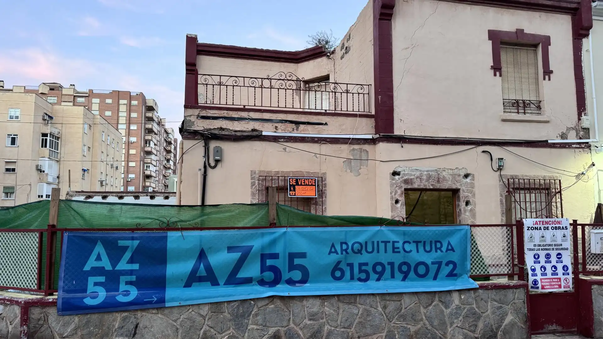 Casa adosada en venda a Calle Santiago Ramón y Cajal, 124, Ciudad Jardín Vista exterior de Casa adosada en venda en Cartagena amb Terrassa, Piscina i Balcó