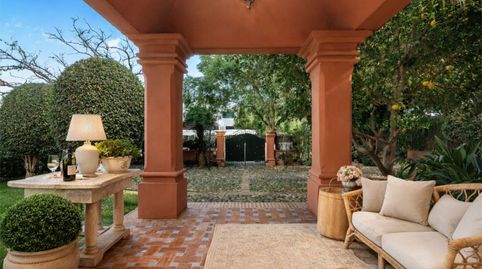 Foto 3 de Casa adosada de alquiler en Avenida Mimosas las, 188, Nueva Alcántara, Marbella