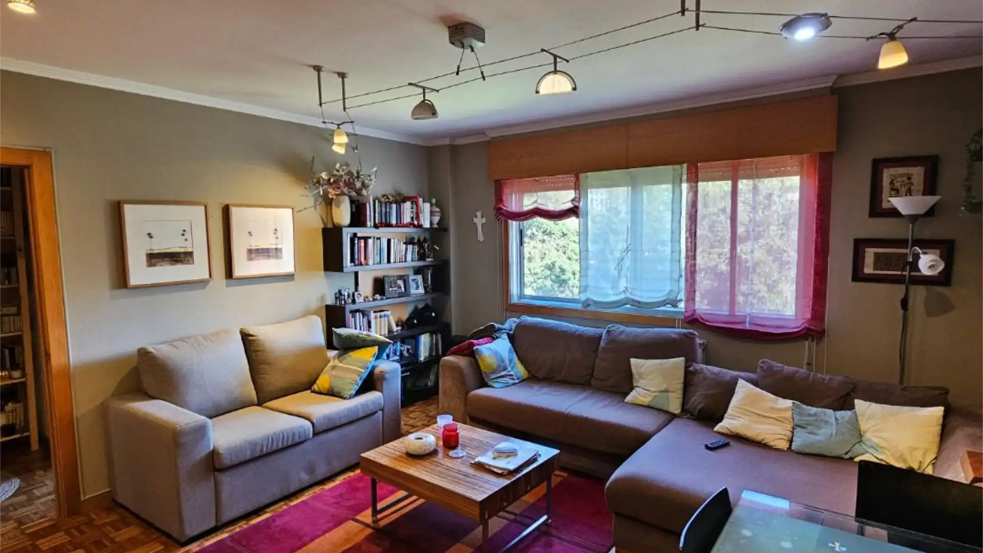 Flat for sale in Rúa Travesía de Vigo, 68, Travesía de Vigo - San Xoán Living room of Flat for sale in Vigo with Heating, Parquet flooring and Video intercom