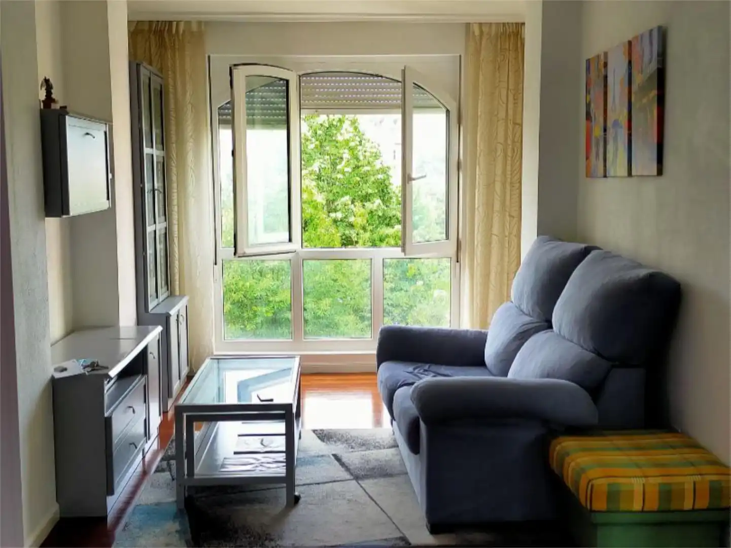 Wohnzimmer von Wohnungen zur Miete in Santa Cruz de Bezana mit Heizung, Parkett und Abstellraum