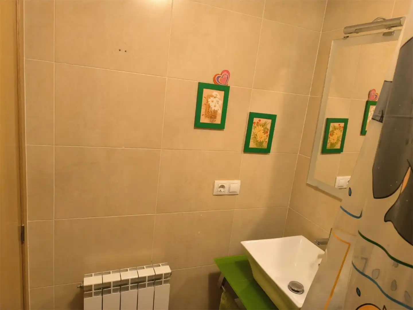 Dúplex en venta en Calle Los Manantiales, 3, Castañares de Rioja Baño de Dúplex en venta en Castañares de Rioja