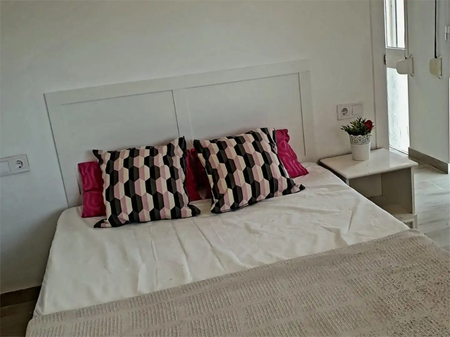 Wohnung zur Miete in Avenida Carlota Alessandri, 284, El Pinillo Wohnung zur Miete in Avenida Carlota Alessandri, 284, El Pinillo