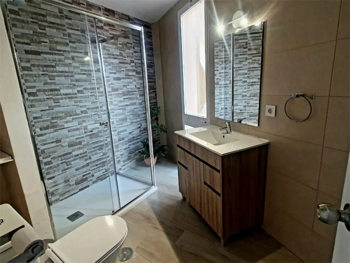 Wohnung zur Miete in Avenida Carlota Alessandri, 284, El Pinillo Wohnung zur Miete in Avenida Carlota Alessandri, 284, El Pinillo