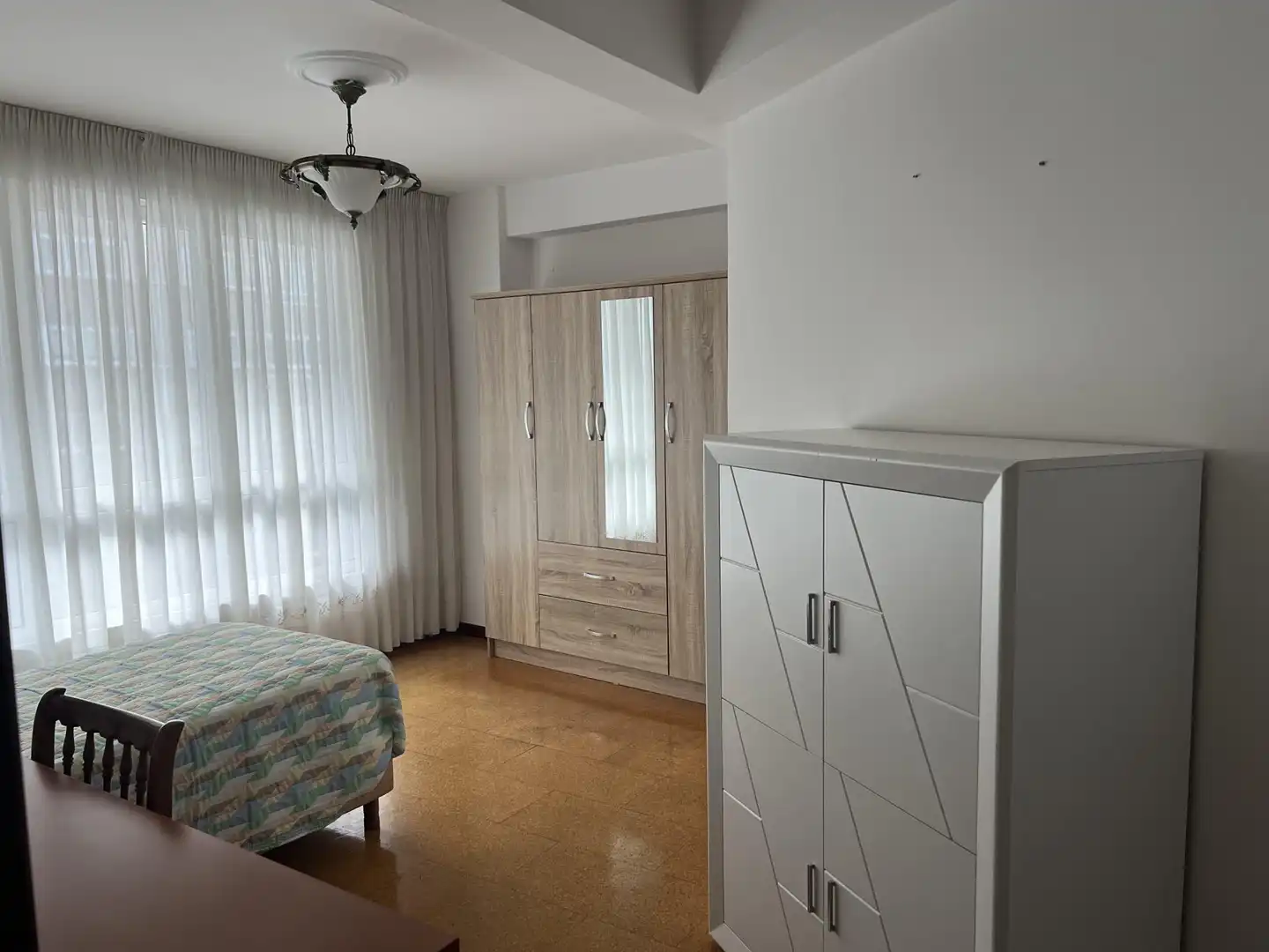 Schlafzimmer von Wohnung zur untervermieten in A Coruña Capital  mit Möbliert