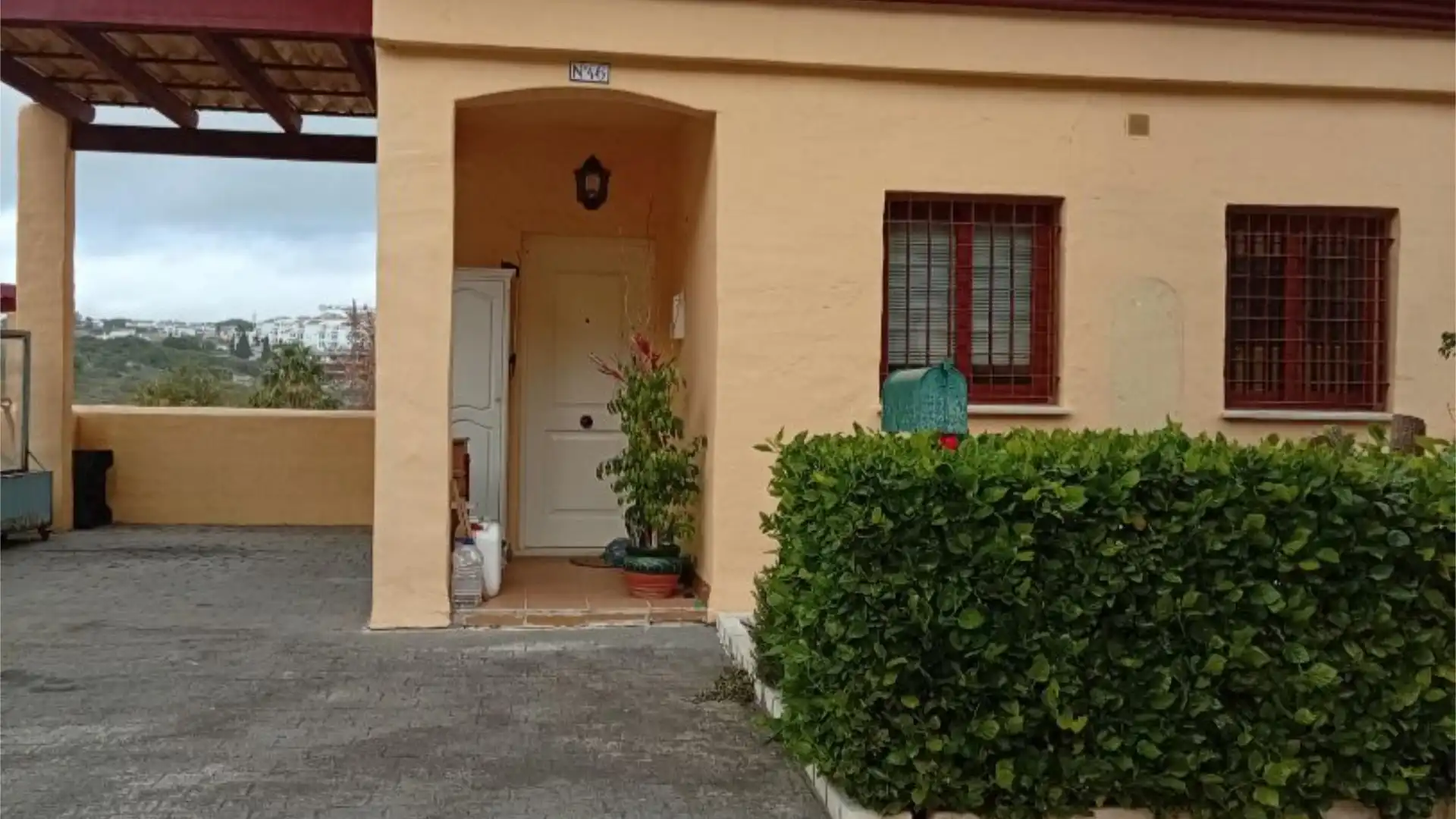 Vista exterior de Casa o chalet en venta en Manilva