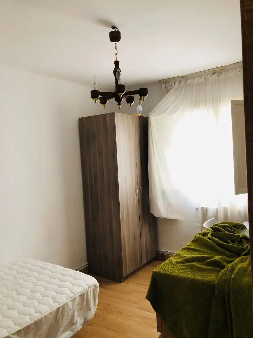 Dormitori de Pis en venda en Huesca amb Calefacció, Parquet i Moblat