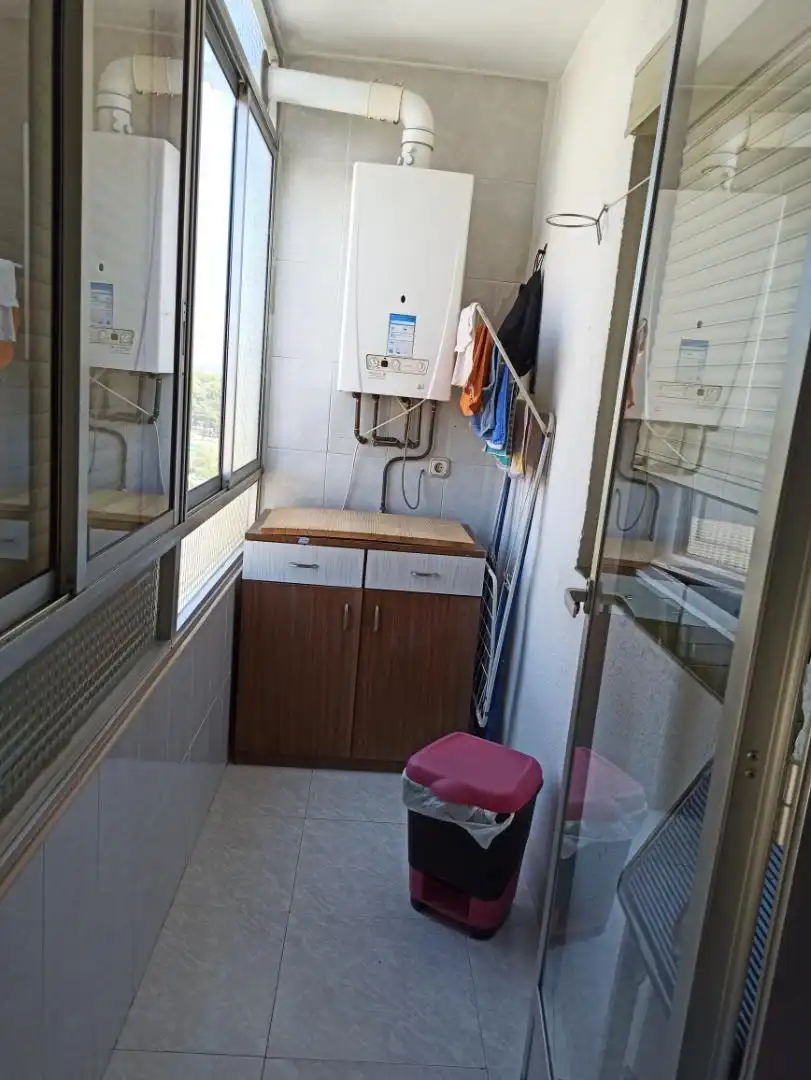 Bany de Pis en venda en Huesca amb Calefacció, Parquet i Moblat