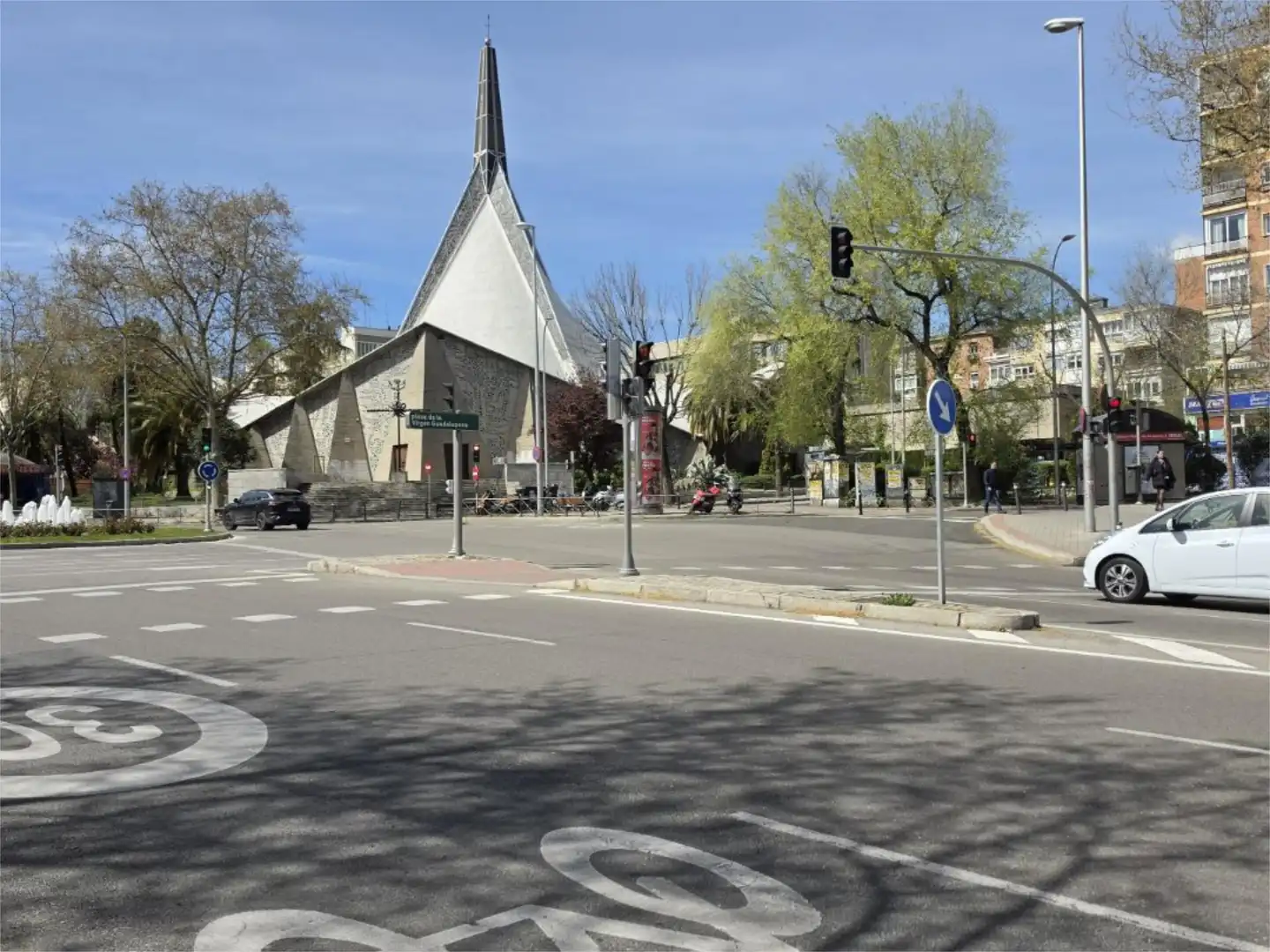 Piso en venta en Calle de Víctor de la Serna, 3, Hispanoamérica - Bernabéu Vista exterior de Piso en venta en Madrid con Aire acondicionado, Calefacción y Parquet