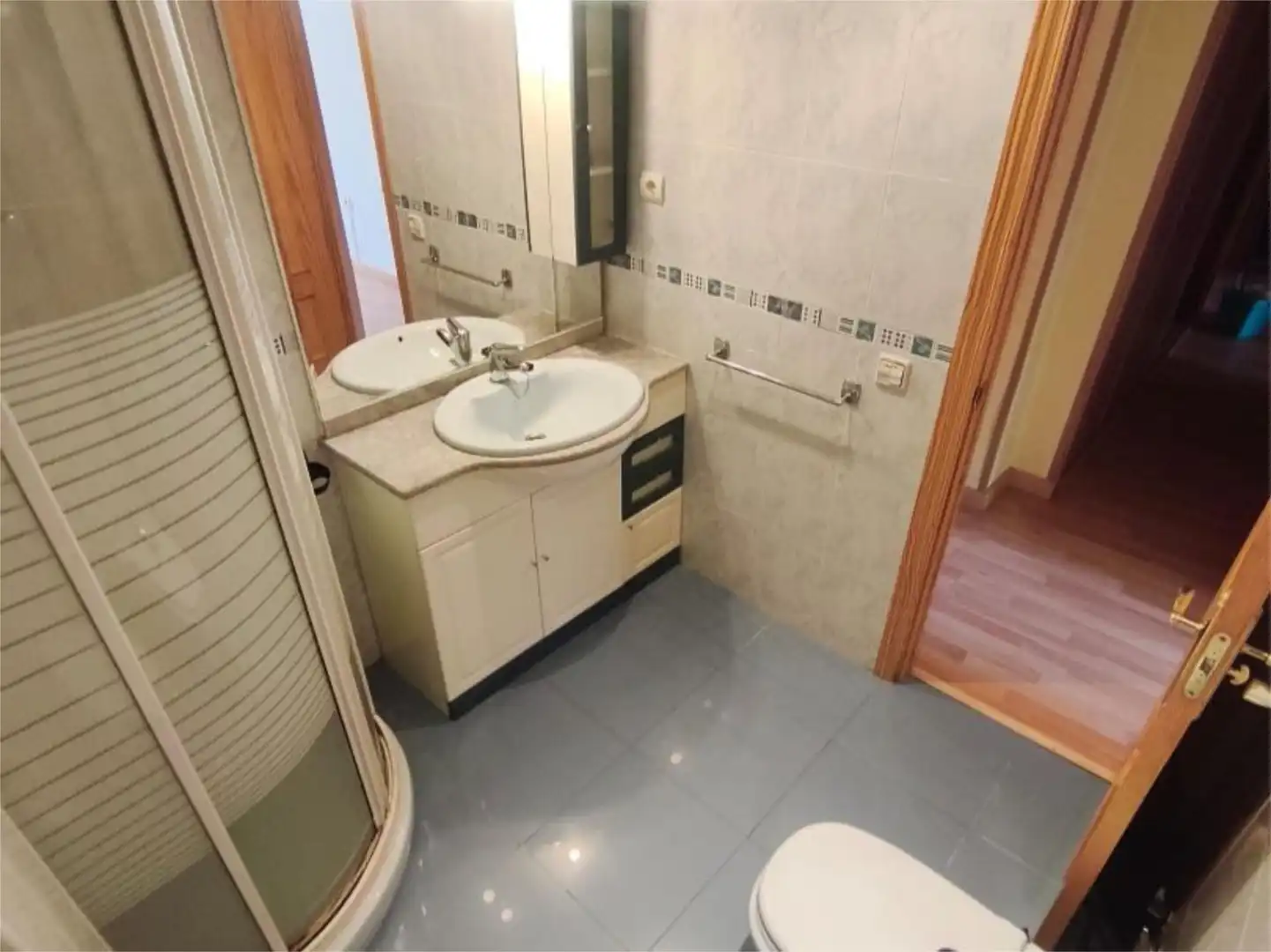 Wohnung zum Verkauf in Calle de las Cañas, 187, Colina Badezimmer von Wohnung zum Verkauf in Madrid Capital mit Terrasse