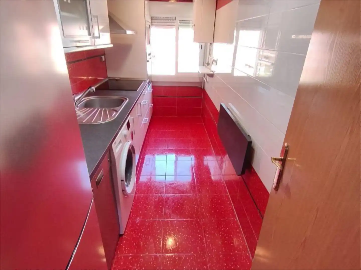 Wohnung zum Verkauf in Calle de las Cañas, 187, Colina Küche von Wohnung zum Verkauf in Madrid Capital mit Terrasse