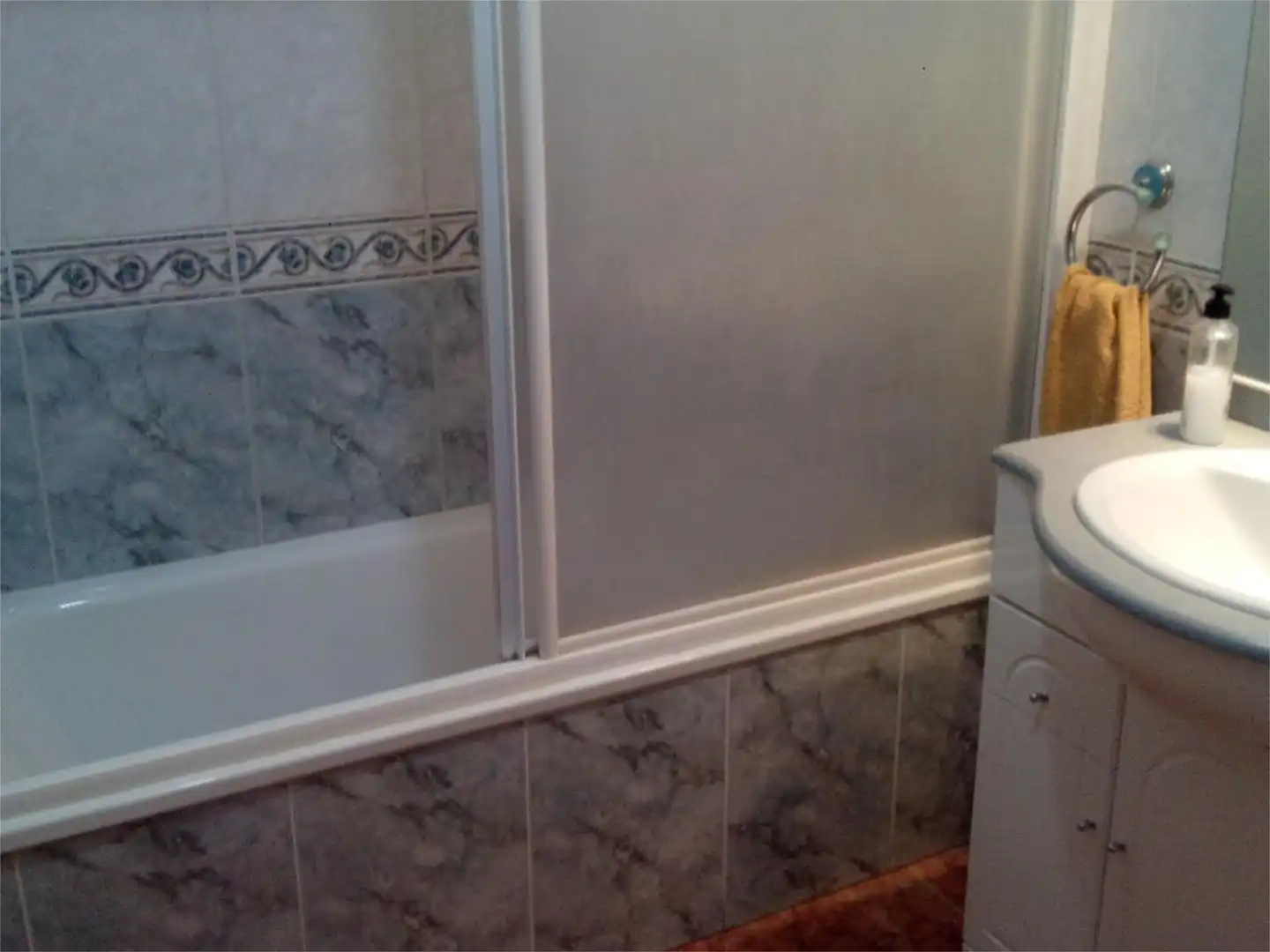 Piso en venta en Calle Larga, 2, Alhama de Murcia ciudad Baño de Piso en venta en Alhama de Murcia con Terraza y Balcón