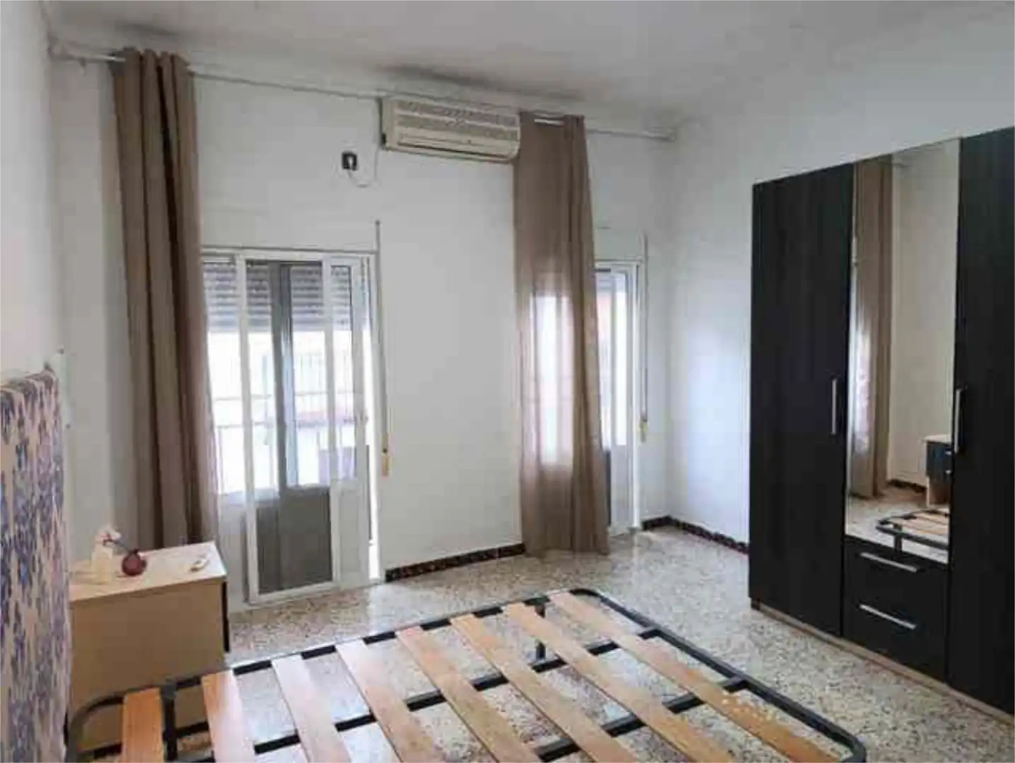 Casa o xalet en venda a San Sebastián de los Ballesteros Dormitori de Casa o xalet en venda en San Sebastián de los Ballesteros amb Calefacció, Terrassa i Traster