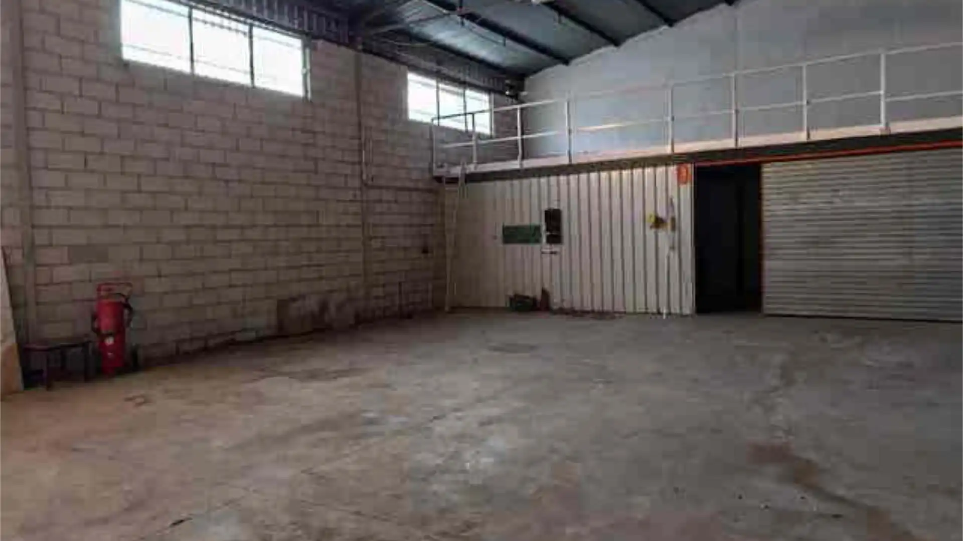 Nau industrial de lloguer a Benamejí