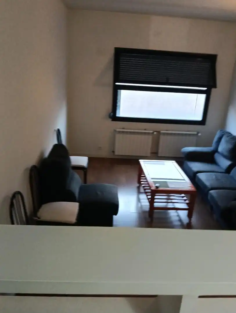 Habitación en Calle de la Forsitia, 6, PAU de Carabanchel Sala de estar de Apartamento para compartir en Madrid con Amueblado