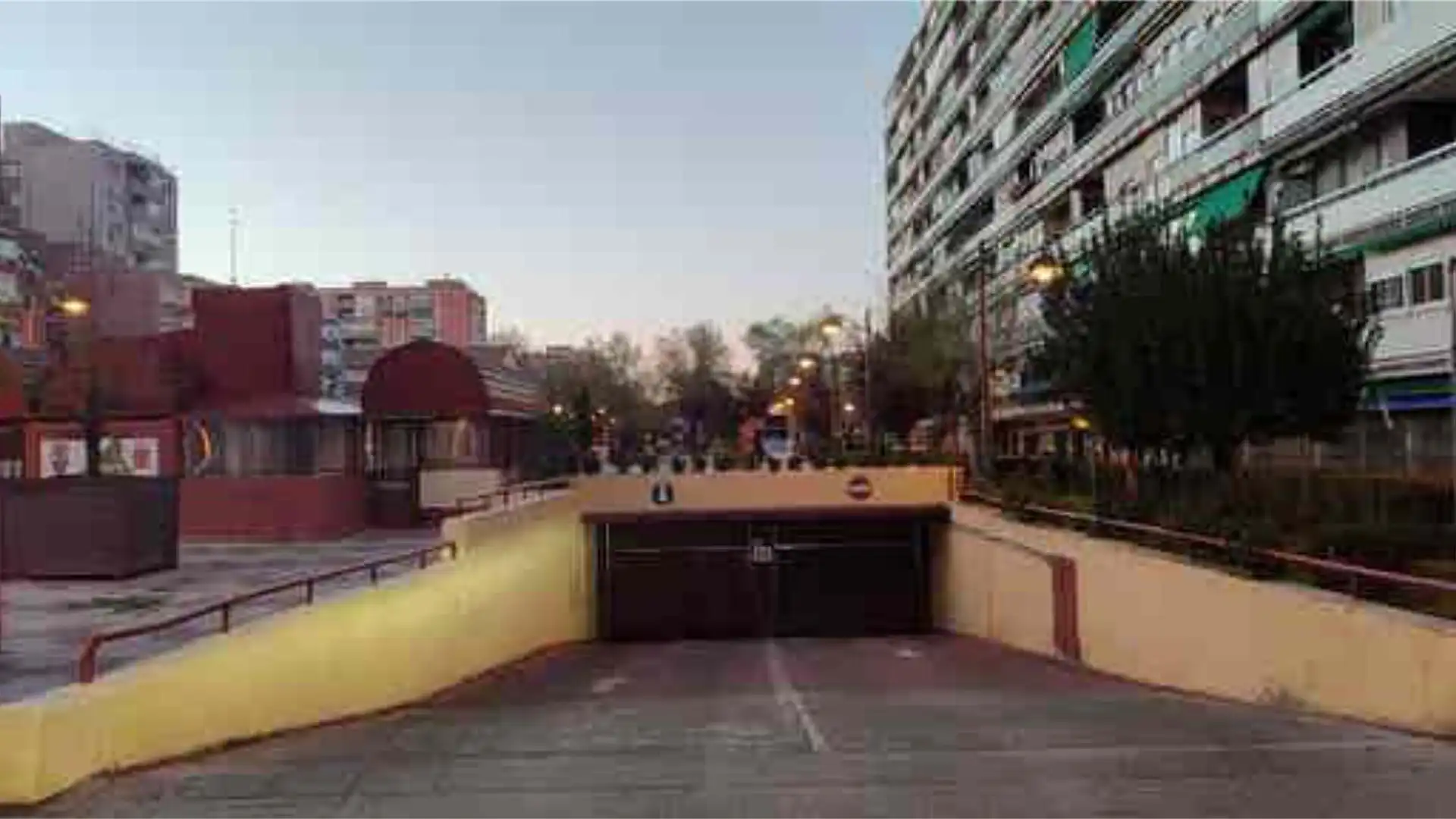 Vista exterior de Garaje de alquiler en Leganés