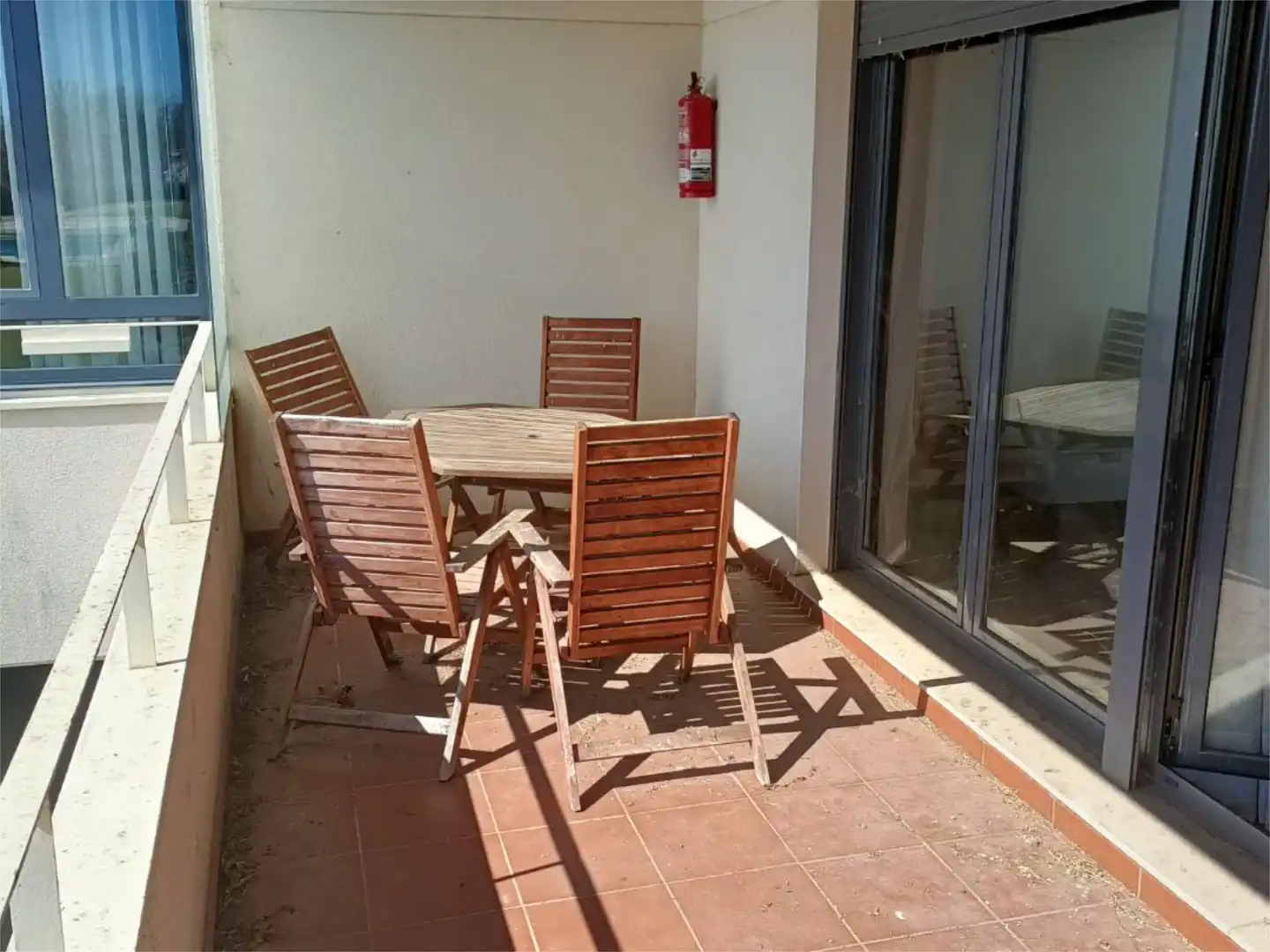 Casa adosada en venta en Urbanizacion las Viñas, 6, Valdefresno Terraza de Casa adosada en venta en Valdefresno con Amueblado