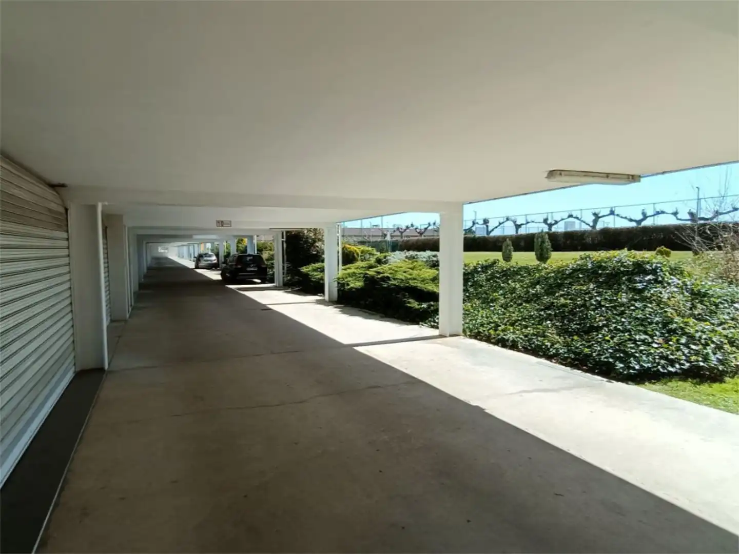 Casa adosada en venta en Urbanizacion las Viñas, 6, Valdefresno Parking de Casa adosada en venta en Valdefresno con Amueblado