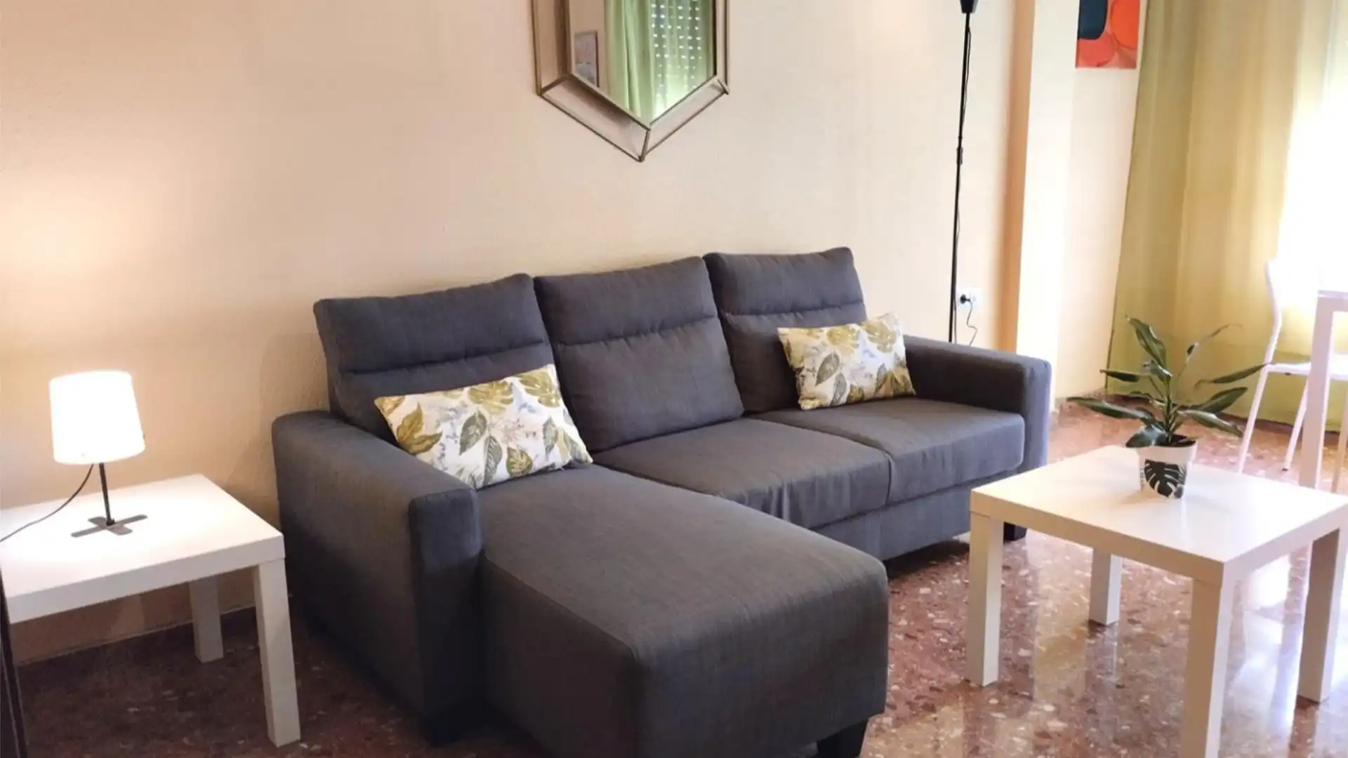 Piso de alquiler en Carrer de Lepant, 48, Ensanche - Parque del Oeste